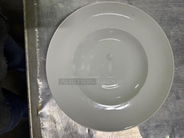 11 Inch Pasta/Big Salad Bowl. 10XBID - Image 1 of 1