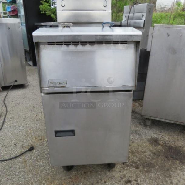 One Pitco Natural Gas Deep Fryer With 2 Baskets On Casters. - Image 2 of 3