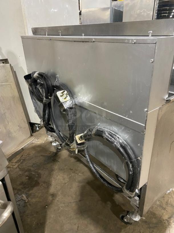 Frymaster Commercial Stainless Steel Electric Powered 3-Bay Deep Fat Fryer System! With Digital Controls! With Back Splash & Basket Hangers! Model: BIHK314CSD SN: 0808MU0001! 208V 3 Phase! On Casters! - Image 4 of 11