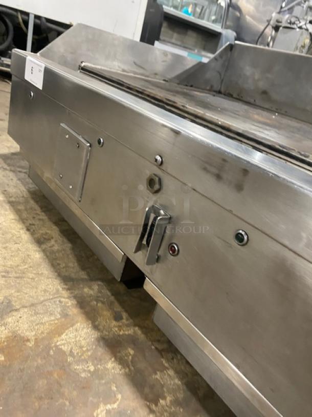 WoodStone Commercial Stainless Steel Natural Gas Powered Countertop Flat Plancha Griddle! With Back & Side Splash! Model: WS-PL-4836-4-CT SN: GP1B16OCT1807222! 120V 1 Phase! On Legs! - Image 6 of 8