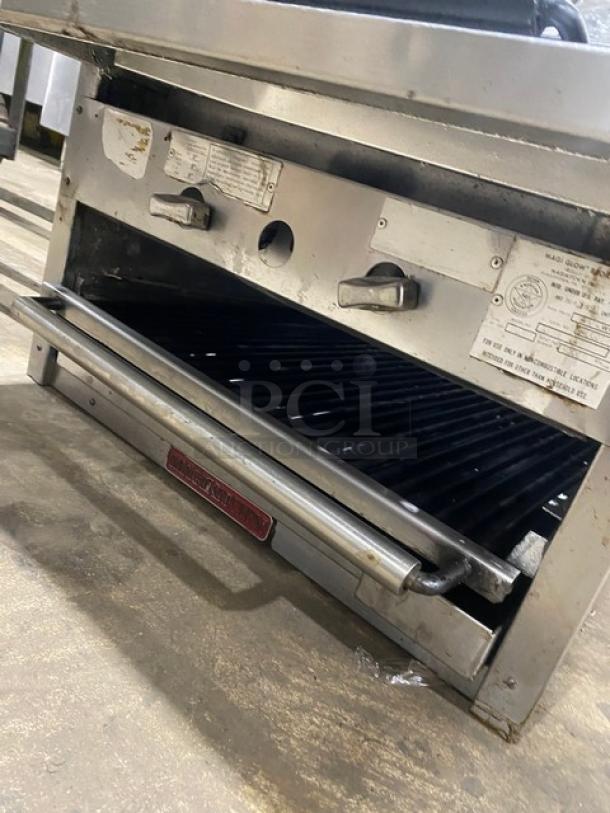 MagiKitch'n Magi Glow Series Commercial Stainless Steel Natural Gas Powered Countertop Raised Char Broiler! With Built In Cheese Melter/Finishing Oven! With Back & Side Splash! With Pan Rail! Model: SMB24 SN: S9400358! - Image 6 of 8