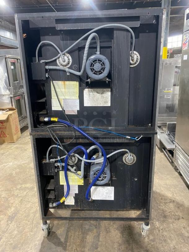 Blodgett Solid State Series Commercial Stainless Steel Natural Gas Powered Double Stacked Dual Flow Convection Oven! With Wire Oven Racks! SN: 102496RA030B/102496RA028T! On Casters! 2X Your Bid Makes One Unit! - Image 3 of 11