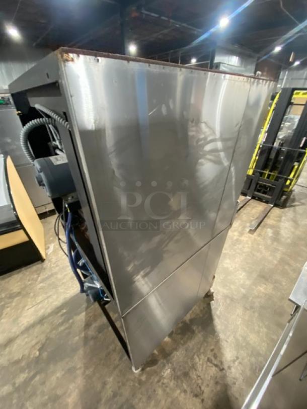 Blodgett Solid State Series Commercial Stainless Steel Natural Gas Powered Double Stacked Dual Flow Convection Oven! With Wire Oven Racks! SN: 102496RA030B/102496RA028T! On Casters! 2X Your Bid Makes One Unit! - Image 4 of 11