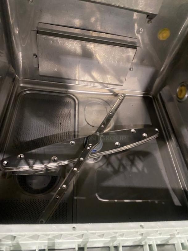 Hobart! New Body Style! Advansys Series Commercial Stainless Steel Electric Powered High Temperature Undercounter Dishwasher! With Full Size Peg Rack! Model: LXER SN: 231188975! 120/208-240V 1 Phase! - Image 6 of 9