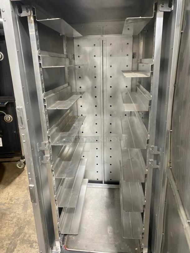 Metro Flavor Hold Series Commercial Half Door Single Section Insulated Heated Holding/Proofing Cabinet! With Wide Pan Slides! Model: C199-H(1)N SN: H20W-23143! 120V! On Casters! - Image 6 of 9