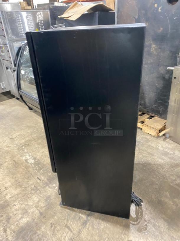 Universal Nolin Commercial Black Single Glass Door Reach In Beverage Merchandiser Refrigerator! With Poly Coated Wire Rack! Model: MC260-1! 120V 1 Phase! - Image 3 of 7