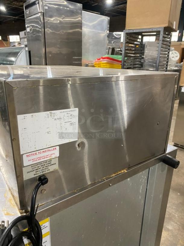 Wells Commercial Stainless Steel Electric Powered Narrow Countertop Single Warming Drawer! Model: RWN1 SN: DWN11221A0006! 120V! - Image 4 of 8