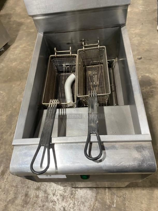 USR! 2020 Late Model! Cookline Series Commercial Stainless Steel Electric Powered 40 Lb. Deep Fat Fryer! With Backsplash & Basket Hanger! With Frying Baskets! Model: SR114E! 240V! On Legs! - Image 5 of 9