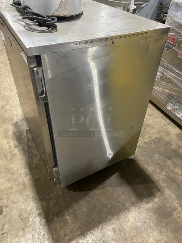 FWE Commercial Stainless Steel Electric Powered Countertop Hot Food Heated Holding/Warming Cabinet! With Built In Pan Slides! With Wired Racks! Model: HLC-SL1826-8-CHP SN: 165031501! 120V 1 Phase! On Casters! - Image 3 of 8