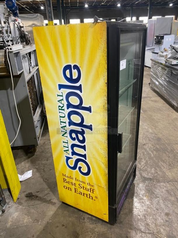 True Snapple Style Commercial Black Single Glass Door Reach In Merchandiser Refrigerator! With Poly Coated Wire Racks! Model: GDM-12 SN: 11800502! 115V 1 Phase! - Image 2 of 7