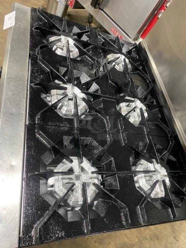 DCS Commercial Stainless Steel Natural Gas Powered 6 Burner Range/Oven Combo! With Back Splash & Overhead Salamander Shelf! With Wired Oven Racks! On Legs! - Image 5 of 9