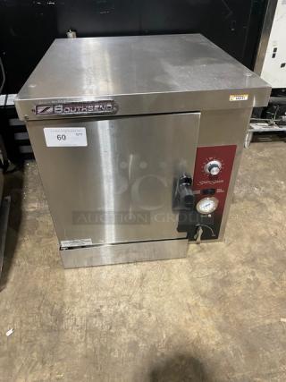 Southbend Strato Steam Series Commercial Stainless Steel Electric Powered 5-Pan Countertop Steamer! With Built In Pan Holding Rack! Model: STRE-5D SN: 11C22568! 208V 3 Phase!