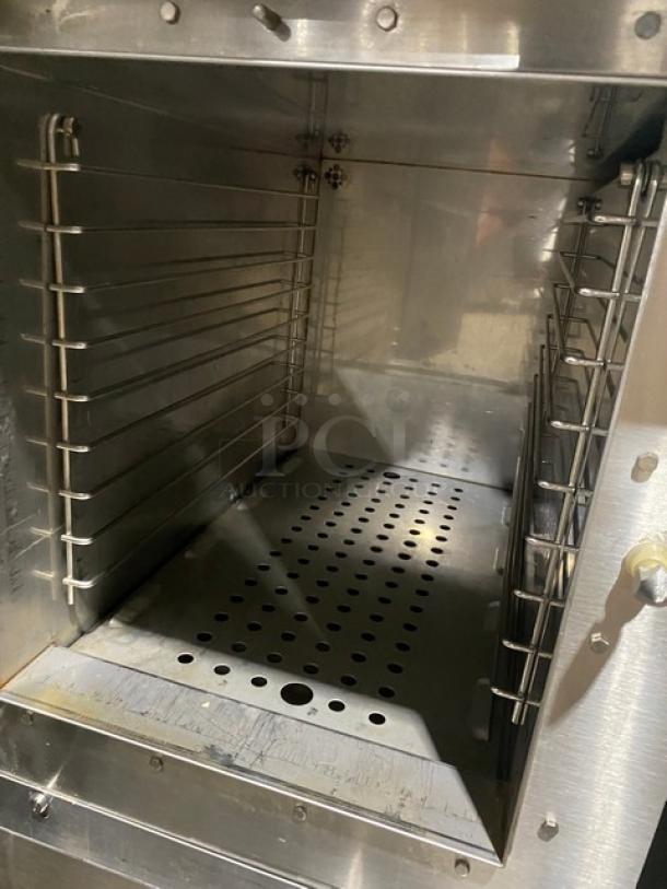 Southbend Strato Steam Series Commercial Stainless Steel Electric Powered 5-Pan Countertop Steamer! With Built In Pan Holding Rack! Model: STRE-5D SN: 11C22568! 208V 3 Phase! - Image 6 of 8
