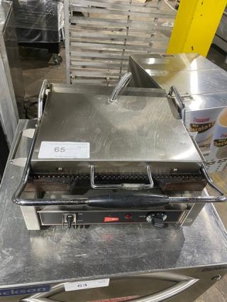 Cecilware Commercial Stainless Steel Electric Powered Countertop Panini Sandwich Press Grill! With Thermostatic Control! With Grooved Grates & Side Handles! Model: SG-1LG-120 SN: N727446! 120V! On Legs!
