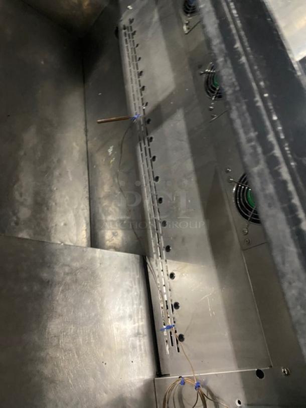 Maxx Cold X-Series Commercial Black Powder Coated Horizontal Bottle Cooler! With Stainless Steel Top & Double Sliding Lids! Model: MXCR65B SN: 382322! 115V 1 Phase! - Image 6 of 8