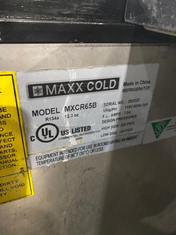 Maxx Cold X-Series Commercial Black Powder Coated Horizontal Bottle Cooler! With Stainless Steel Top & Double Sliding Lids! Model: MXCR65B SN: 382322! 115V 1 Phase! - Image 7 of 8