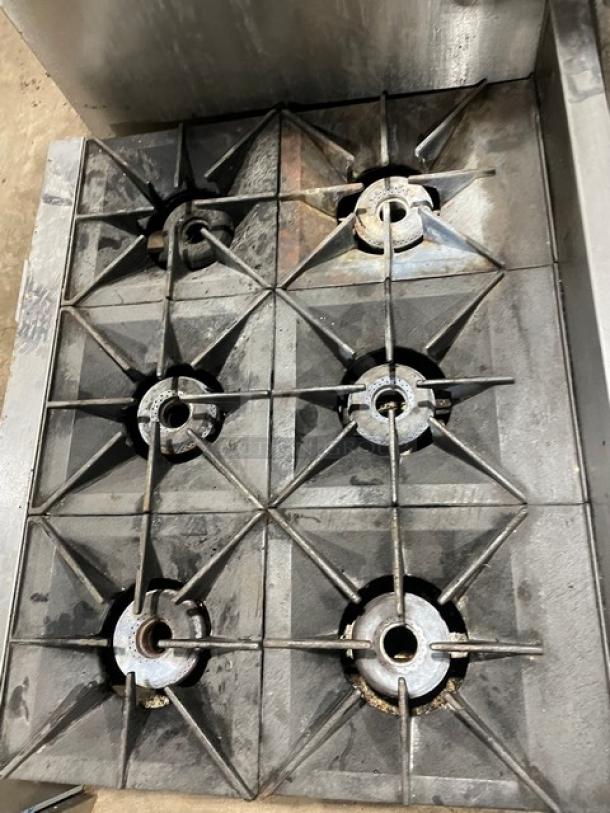 Vulcan Commercial Stainless Steel Natural Gas Powered Countertop Heavy Duty 6 Burner Range! With Back Splash! Model: VHP636-1! On Legs! - Image 5 of 8