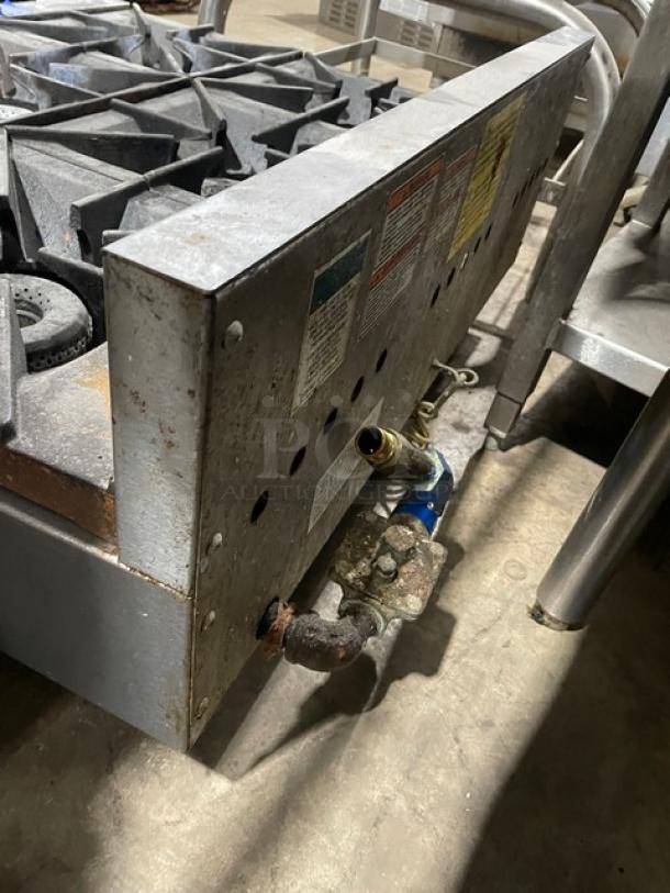 Vulcan Commercial Stainless Steel Natural Gas Powered Countertop Heavy Duty 6 Burner Range! With Back Splash! Model: VHP636-1 SN: 650167391! On Legs! - Image 4 of 9