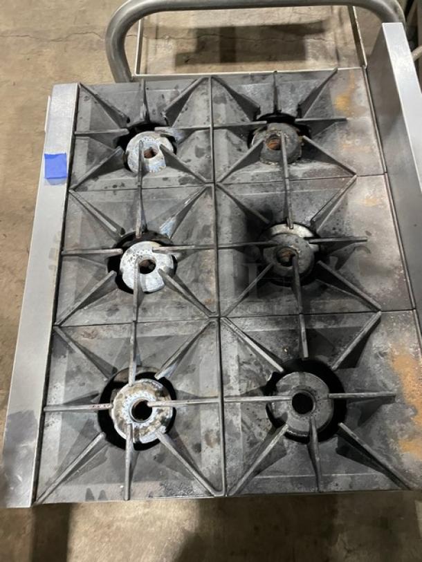 Vulcan Commercial Stainless Steel Natural Gas Powered Countertop Heavy Duty 6 Burner Range! With Back Splash! Model: VHP636-1 SN: 650167391! On Legs! - Image 5 of 9