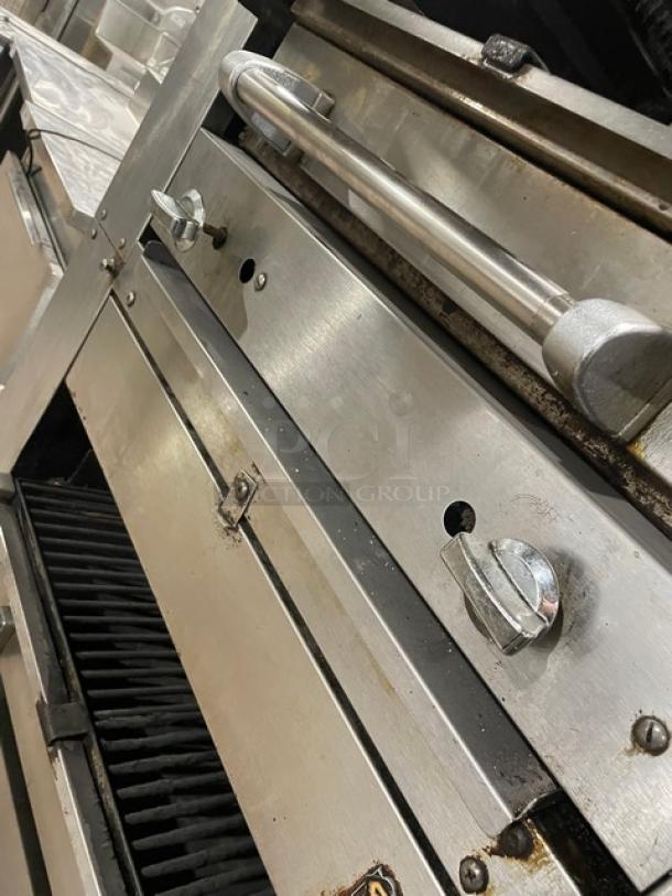 Montague Legend Series Commercial Stainless Steel Natural Gas Powered Heavy Duty 36" Double Stacked Deck-Style Infared Radiglo Broiler! With Individual Controls! Model: 236W36 SN: L7-D-72955A! On Legs! - Image 8 of 10