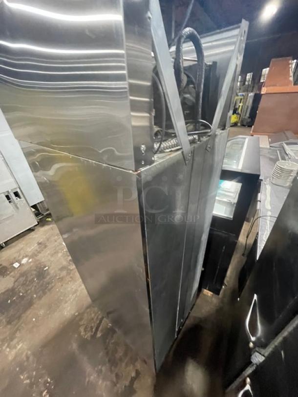 Victory Commercial Stainless Steel Half Door Dual Temp Refrigerator/Freezer Combo! With Wired Racks! Model: RFS-1D-S7-HD SN: M0756713! 115V 1 Phase! On Legs! - Image 4 of 10