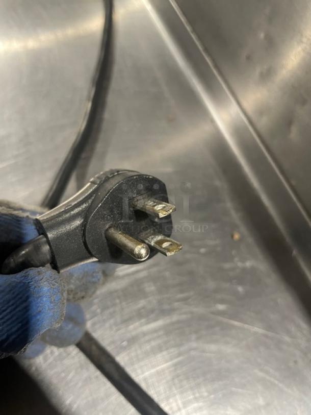 Victory Commercial Stainless Steel 2 Door Refrigerated Bain Marie Style Mega Top 65" Pizza Prep Table! With Poly Coated Wire Racks! Model: VPT-65 SN: M0756727! 115V 1 Phase! On Casters! - Image 9 of 9