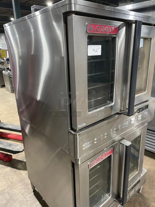 Blodgett Commercial Stainless Steel Natural Gas Powered Double Stacked Dual-Flow Convection Oven! With Thermostatic Controls! With Wired Oven Racks! Model: DFG-100 SN: 010201RA041T/010201RA044B! 115V 1 Phase! On Legs! 2X Your Bid Makes One Unit! - Image 4 of 14