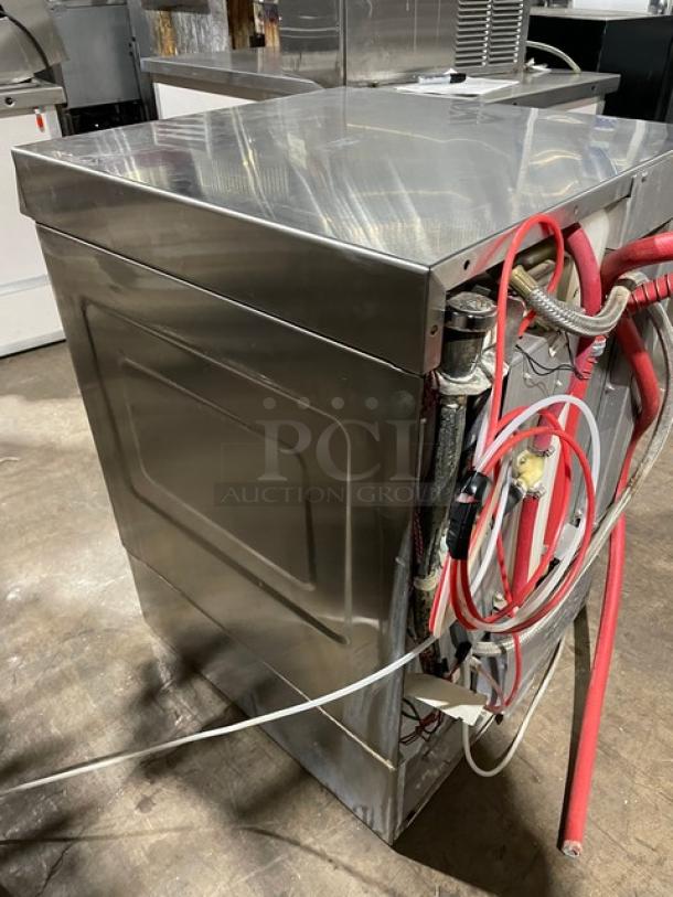 Hobart LXI Series Commercial Stainless Steel Electric Powered Undercounter Dishwashing Machine! Energy Star Certified! Model: LXIH SN: 23-1127-263! 120/208-240V 1 Phase! - Image 4 of 9