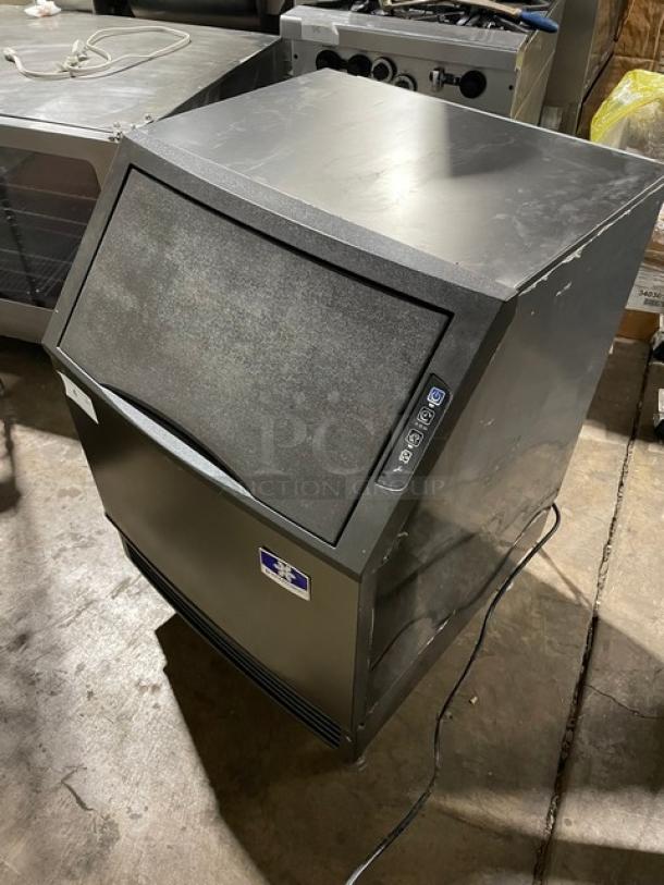 Manitowoc NEO Series Commercial Stainless Steel Air-Cooled Undercounter Half Dice Ice Cube Making Machine! With Built In 90 Lb. Storage Bin! With Slide Back Style Lid! Model: UYF0140A-161B SN: 310479927! 115V 1 Phase! On Legs! - Image 8 of 12