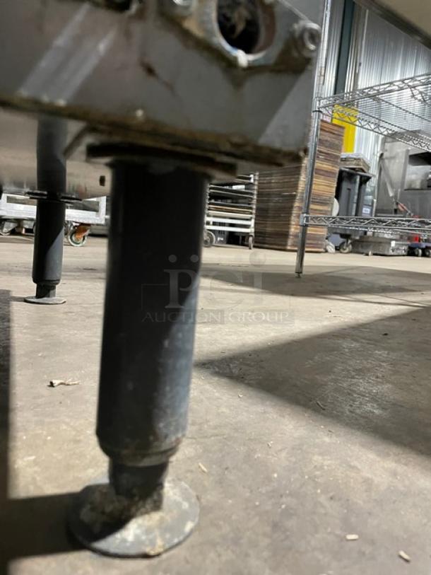 Manitowoc NEO Series Commercial Stainless Steel Air-Cooled Undercounter Half Dice Ice Cube Making Machine! With Built In 90 Lb. Storage Bin! With Slide Back Style Lid! Model: UYF0140A-161B SN: 310479927! 115V 1 Phase! On Legs! - Image 12 of 12