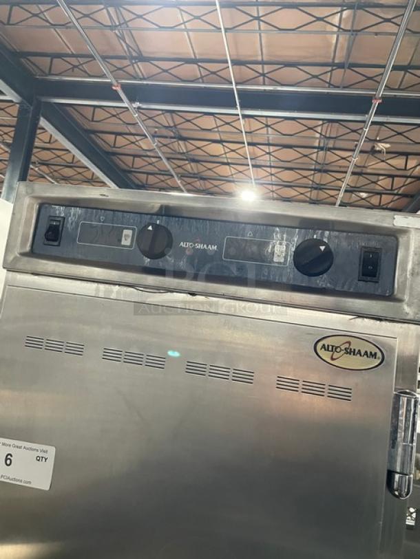 Alto-Shaam Halo Heat Series Commercial Stainless Steel Solid Dutch Door Dual Compartment Mobile Heated Holding/Proofing Cabinet! With Built In Pan Holding Racks! Model: 1000-UP SN: 797059-000! 120V 1 Phase! On Casters! - Image 6 of 9