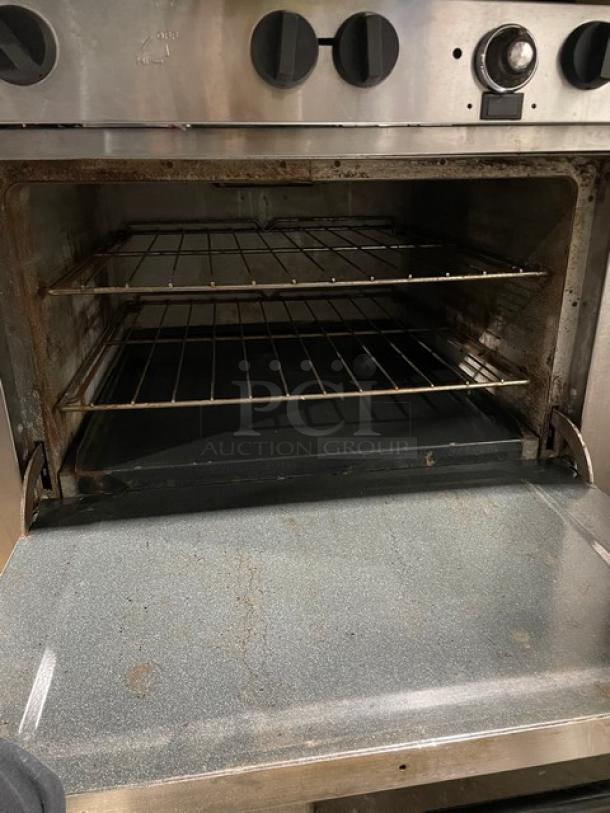Southbend Commercial Stainless Steel Natural Gas Powered 6 Burner Range/Oven Combo! With Back Splash & Overhead Salamander Shelf! With Wired Oven Racks! Model: X366D! On Casters! - Image 8 of 12