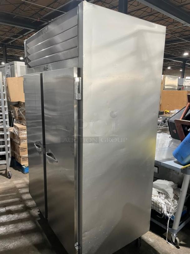 Traulsen G-Series Commercial Stainless Steel Solid 2 Door Reach In Refrigerator! Energy Star Certified! With Poly Coated Wire Racks! Model: G20010 SN: T33391I06! 115V 1 Phase! On Casters! - Image 2 of 10