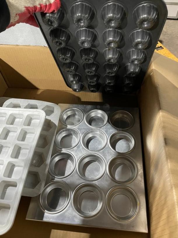 Lot Of Commercial Miscellaneous Baking Molds/Pans! ALL ONE MONEY! - Image 6 of 8