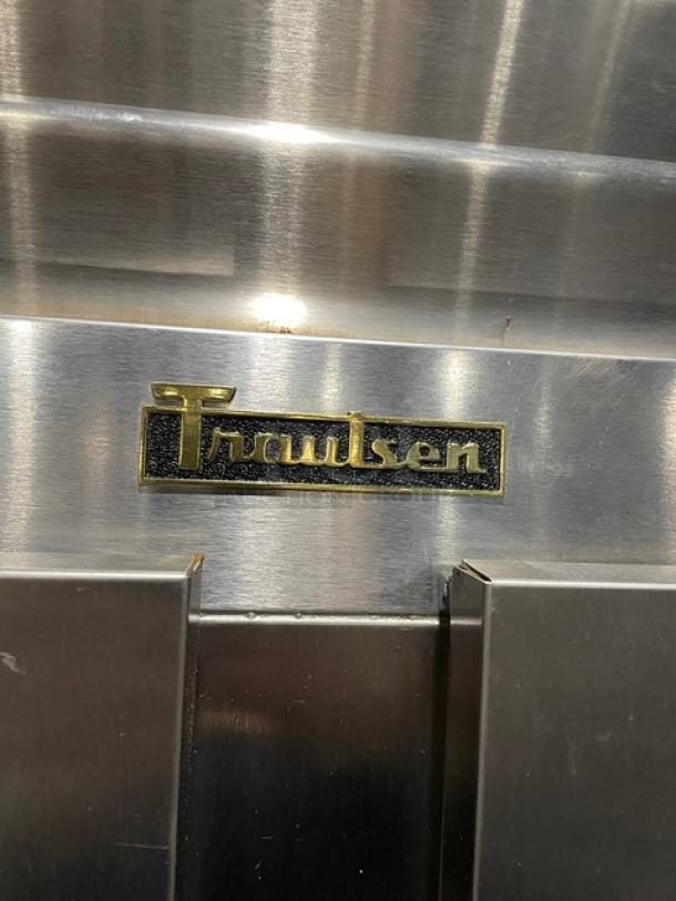 Traulsen G-Series Commercial Stainless Steel Solid 2 Door Reach In Freezer! Energy Star Certified! With Poly Coated Wire Racks! Model: G22010 SN: T26007K12! 115V 1 Phase! On Casters! - Image 7 of 10