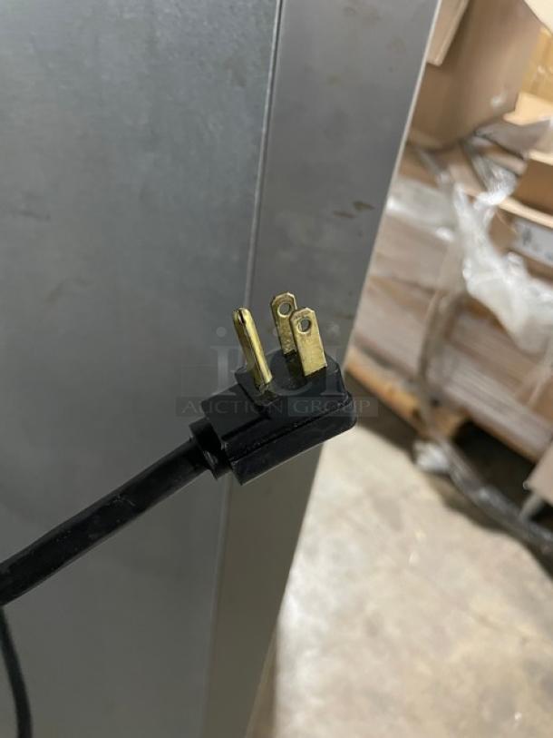 Traulsen G-Series Commercial Stainless Steel Solid 2 Door Reach In Freezer! Energy Star Certified! With Poly Coated Wire Racks! Model: G22010 SN: T26007K12! 115V 1 Phase! On Casters! - Image 9 of 10