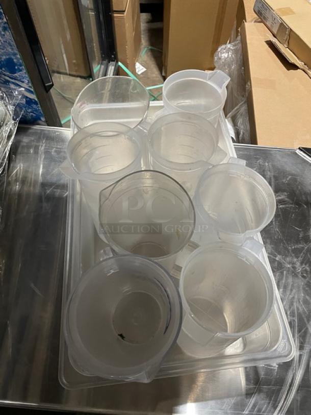 Lot Of Commercial Clear Polycarbonate Beverage Pitchers! ALL ONE MONEY! - Image 4 of 10