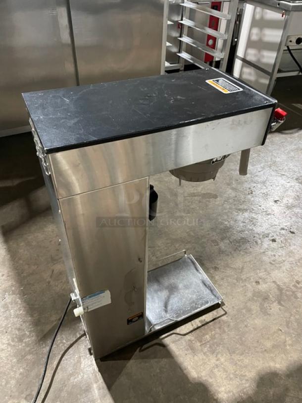 Bunn Infusion Series Commercial Stainless Steel Electric Powered Countertop Automatic Hot/Iced Tea & Coffee Brewer! With Hot Water Dispenser! With Digital Brewer Controls! Model: ITCB-DV SN: ITCB117516! 120V 1 Phase! - Image 4 of 9