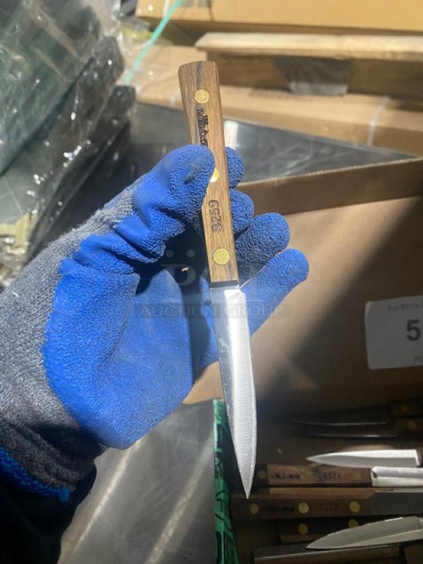 NEW! Dexter Russell Commercial Traditional Style Spear Point Paring Knives! With Wooden Handles! Model: 8259! ALL ONE MONEY! - Image 4 of 6