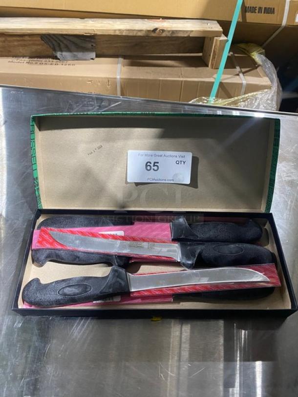 NEW! Dexter Russell SofGrip Series Commercial Stain-Free High Carbon Steel 7-1/2" Heading Knives! With Black Soft Grip Handle! Model: SG114H! 6X Your Bid! - Image 1 of 7