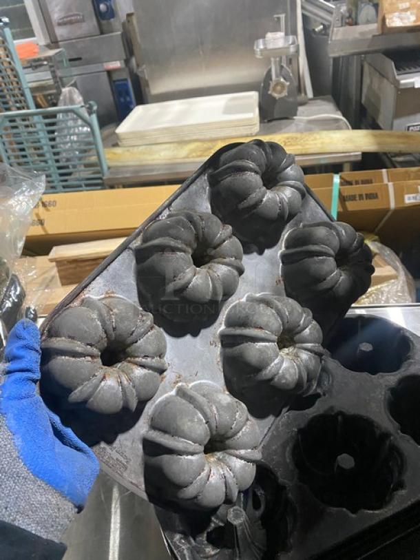 Commercial 6-Compartment Mini Bundt Cake Pans! 6X Your Bid! - Image 5 of 6