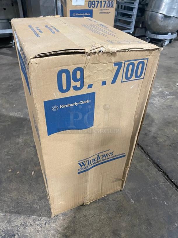 NEW! Kimberly-Clark Commercial Pearl White Windows Convert-A-Matic Roll Towel Dispenser! With Mounting Kit! Model: 0971700! - Image 2 of 9