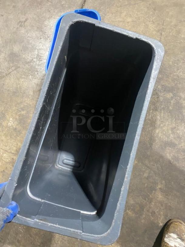 Commercial Gray Rectangular Trash/Waste Disposal Bin! With Commercial Blue Mini Recycle Bin! 2X Your Bid! - Image 5 of 7