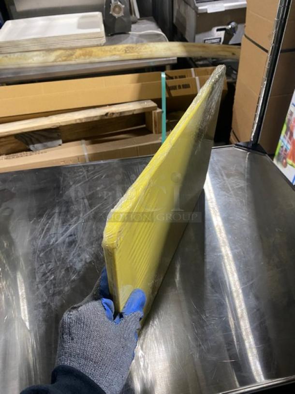 NEW! Carlisle Sparta Series Commercial Yellow Rectangular Cutting Board! - Image 2 of 4