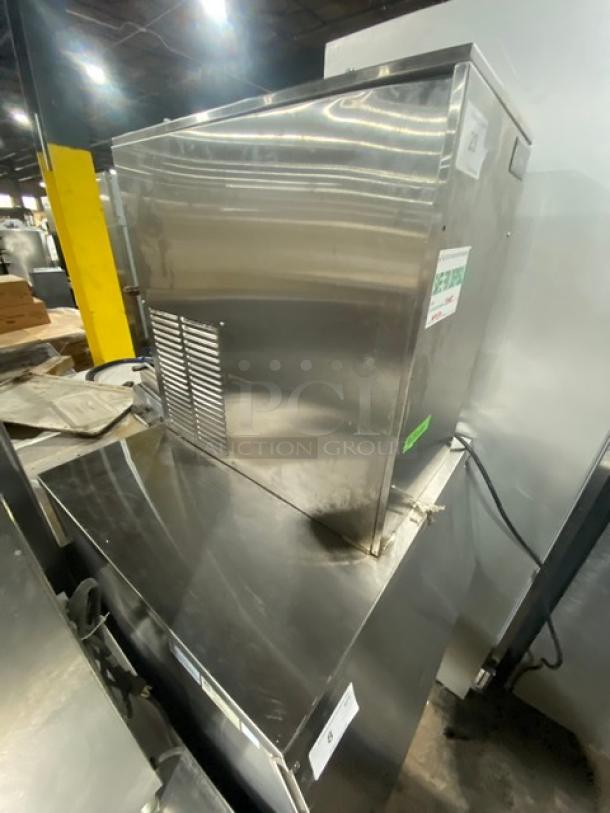Cornelius Commercial Stainless Steel Electric Powered Air-Cooled Flake-Style Continuous Flow Ice Maker Machine Head! Model: WCF710-A SN: 638090250! 115V! With Cornelius 30-Series Commercial Stainless Steel Ice Storage Bin! With Lift Open Style Lid! Model: B530SS SN: 63E0241BB044! On Legs! ALL ONE MONEY! - Image 2 of 11