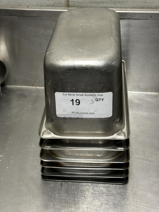 Commercial Stainless Steel Steam Table/Hotel Pans!
6xBid - Image 1 of 1