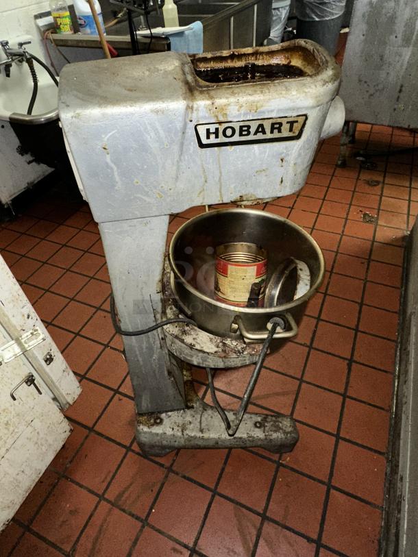 Hobart Mixer D300, Does Not Work - Image 3 of 4