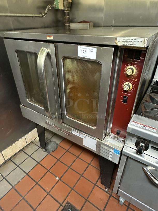 Southbend Stainless Steel Commercial Natural Gas-Powered Full-Size Convection Oven w/ View Through Doors, Metal Oven Racks and Metal Legs. - Image 1 of 3
