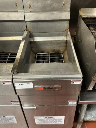 Cecilware Pro Commercial Stainless Steel Natural Gas Powered 40 Lb. Deep Fat Fryer! With Back Splash & Basket Hanger! Model: FMP403NAT! On Legs! Natural Gas Three Tube Floor Fryer - 90,000 BTU