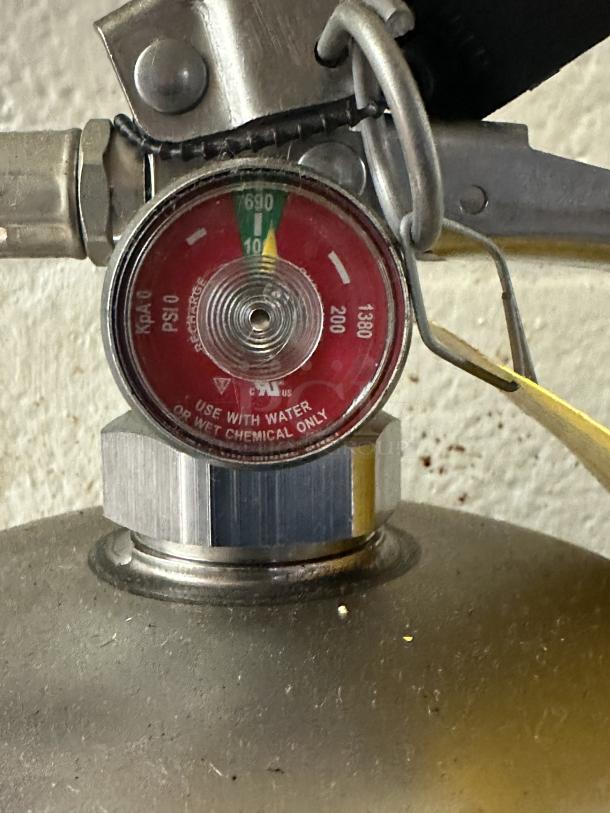Ansul K-Guard 434909 1.6 gal ANSULEX Extinguisher - Image 2 of 2